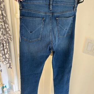 NWT Hudson Jeans- Barbara Super Skinny- 28